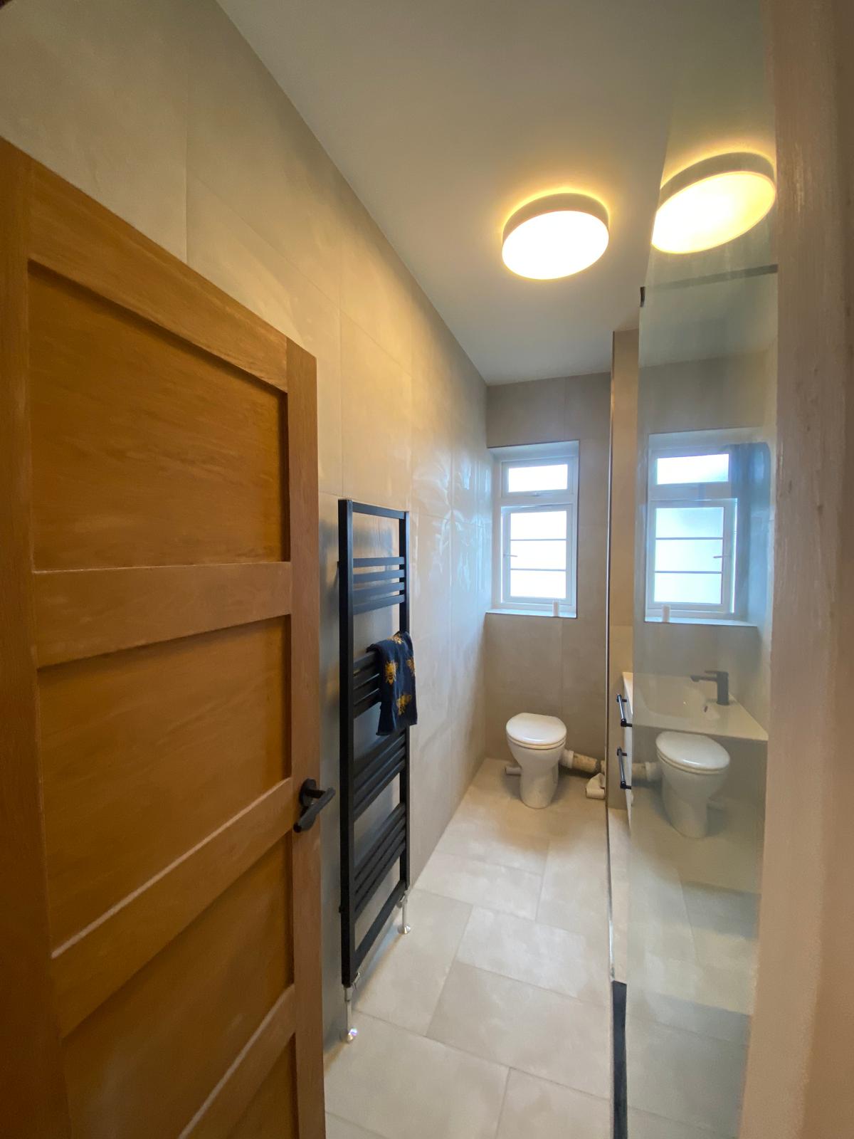 Beige En-suite